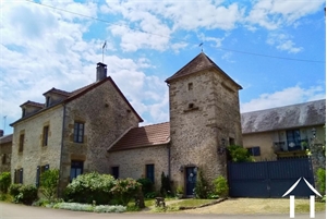 maison à la vente -   89450  VEZELAY, surface 227 m2 vente maison - UBI423572644